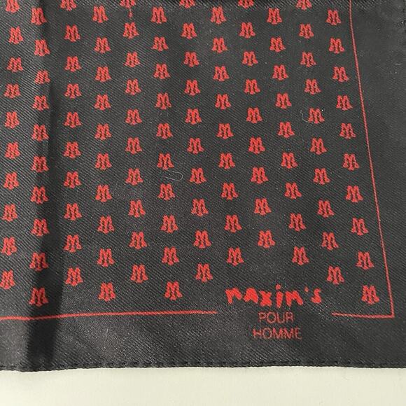Maxims Pour Homme Small Pocket Square Pochette Scarf Black Red 9.5 x 9.5 Preppy - Picture 3 of 5